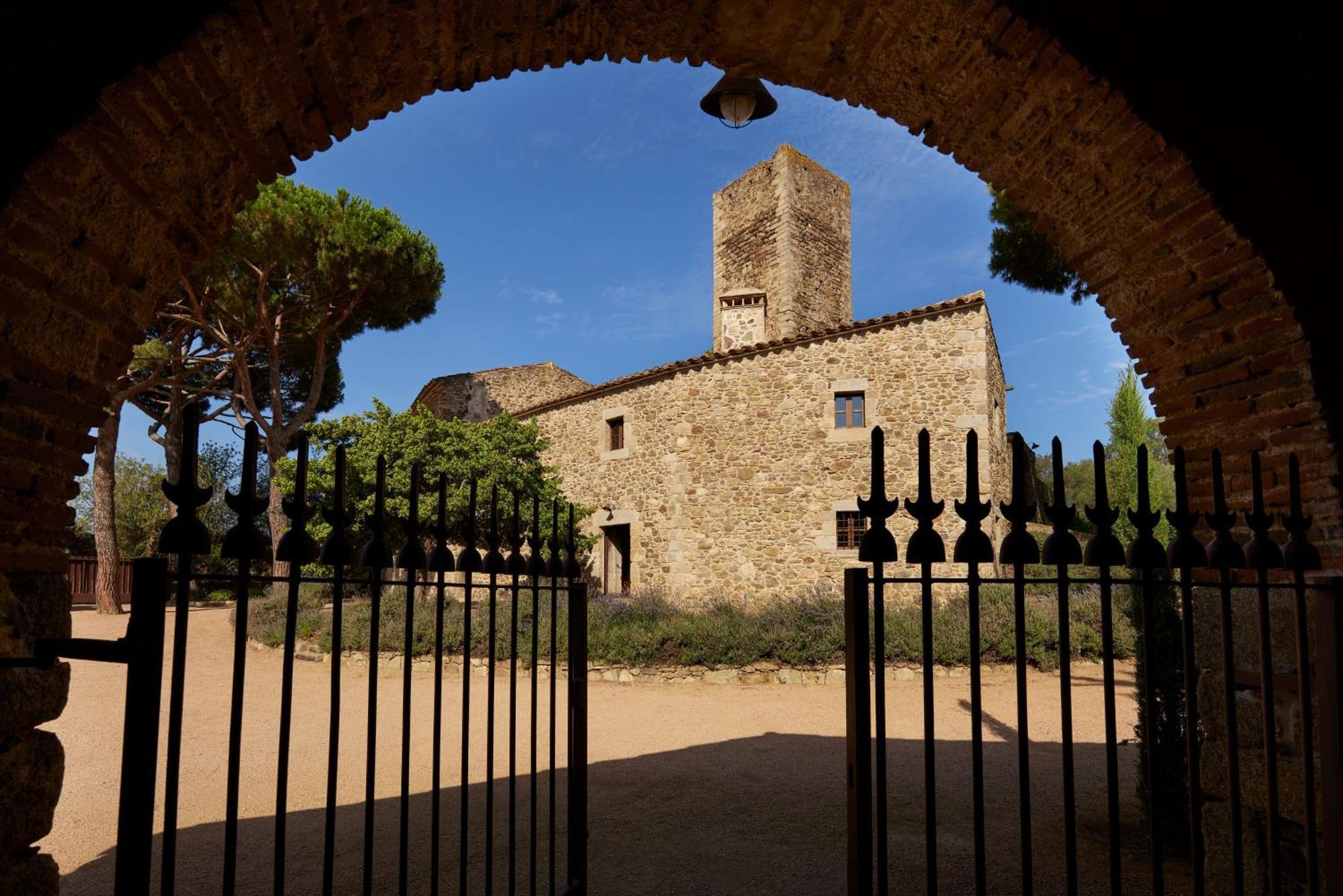 Masia Torre Lloreta S.Xiii 칼론제 외부 사진
